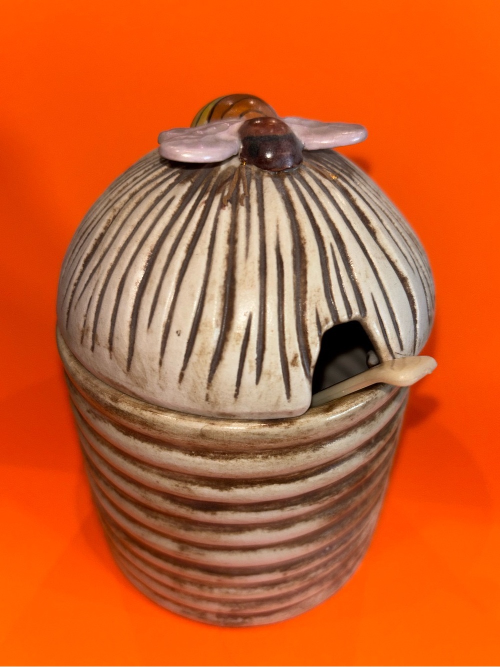 Kay Kinney Honey Pot - Rustic Ceramic Honey Jar with Spoon